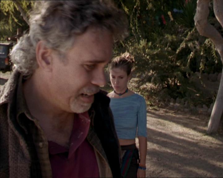 Charmed-Online-dot-net_208P3H201068.jpg