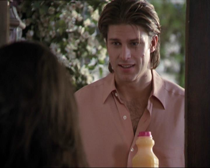 Charmed-Online-dot-net_208P3H201187.jpg