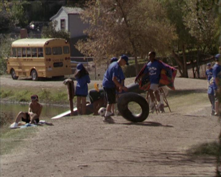 Charmed-Online-dot-net_208P3H201281.jpg