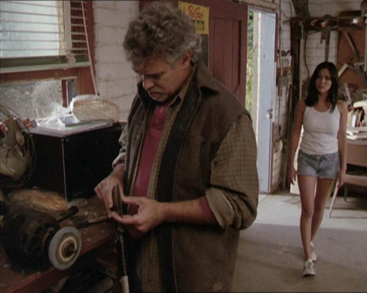Charmed-Online-dot-net_208P3H201313.jpg