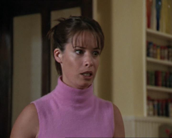 Charmed-Online-dot-net_208P3H201446.jpg