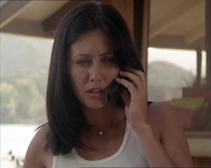 Charmed-Online-dot-net_208P3H201561.jpg