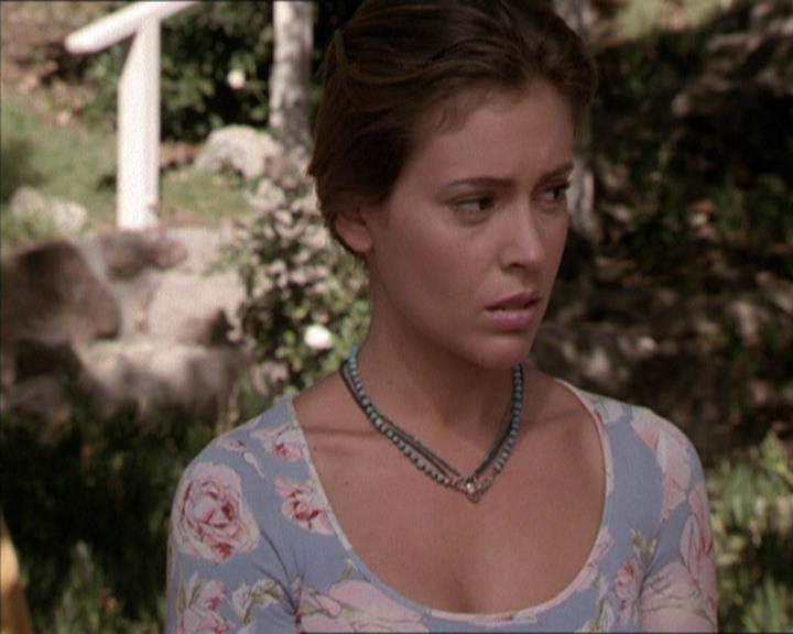 Charmed-Online-dot-net_208P3H201786.jpg