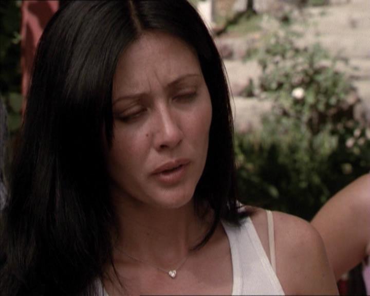 Charmed-Online-dot-net_208P3H201890.jpg