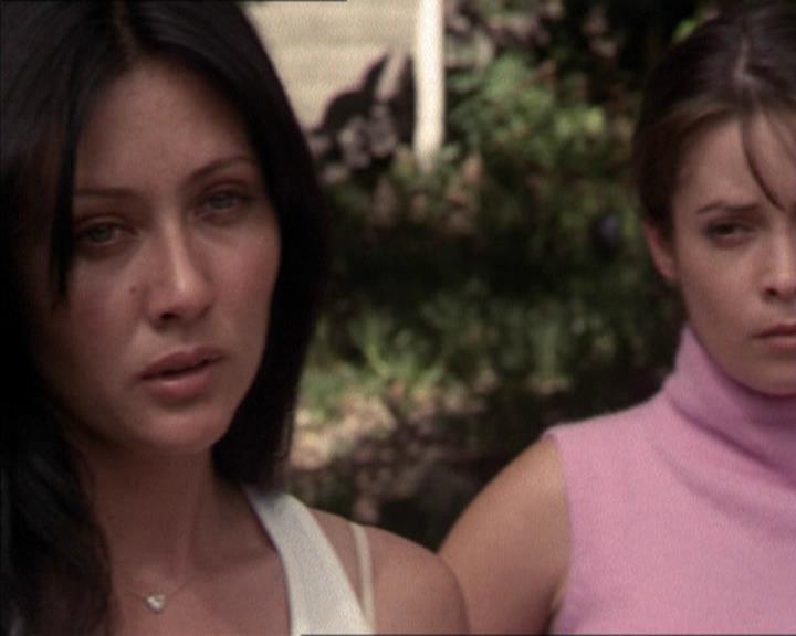 Charmed-Online-dot-net_208P3H201915.jpg