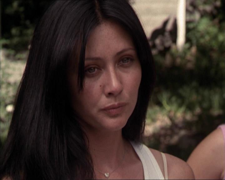Charmed-Online-dot-net_208P3H201917.jpg