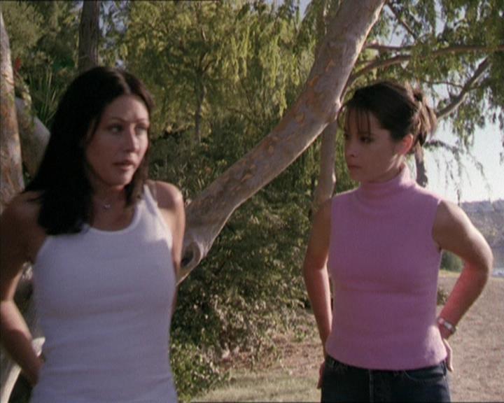 Charmed-Online-dot-net_208P3H201929.jpg