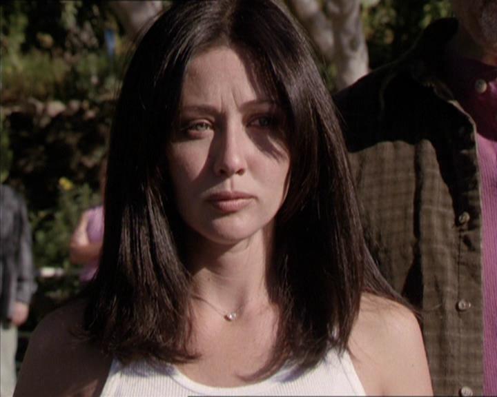 Charmed-Online-dot-net_208P3H201970.jpg