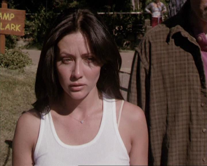 Charmed-Online-dot-net_208P3H201976.jpg