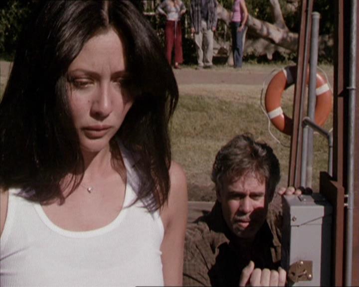 Charmed-Online-dot-net_208P3H201990.jpg