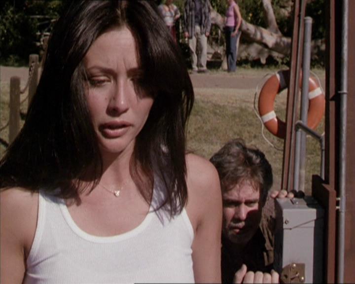 Charmed-Online-dot-net_208P3H201998.jpg