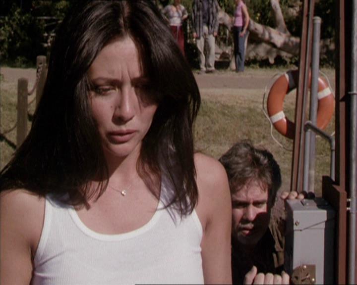 Charmed-Online-dot-net_208P3H202002.jpg
