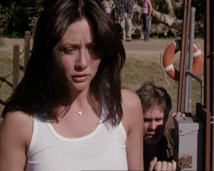 Charmed-Online-dot-net_208P3H202003.jpg