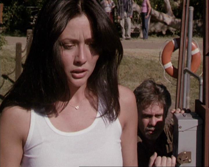 Charmed-Online-dot-net_208P3H202004.jpg