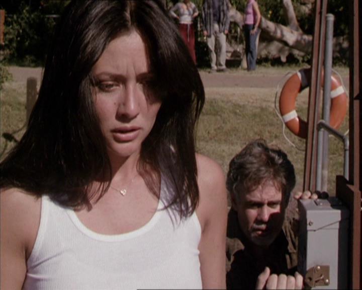 Charmed-Online-dot-net_208P3H202006.jpg