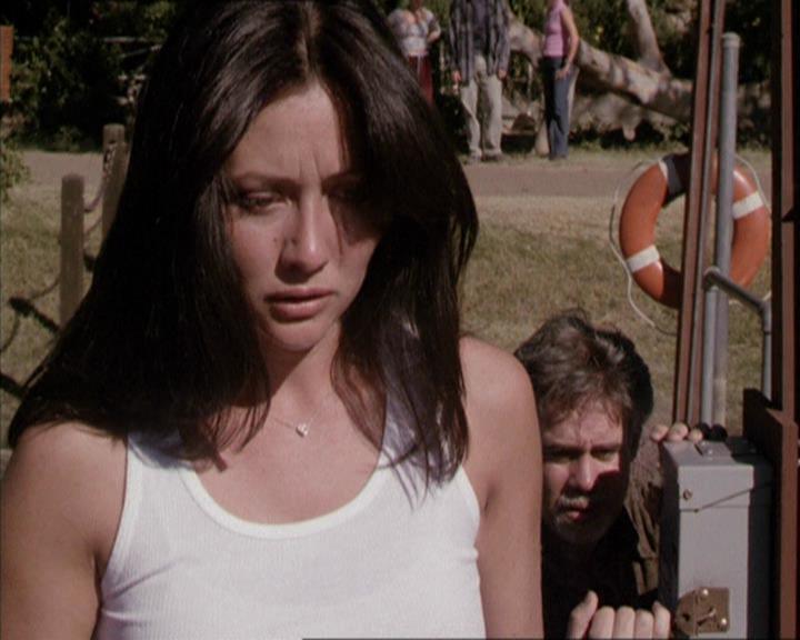 Charmed-Online-dot-net_208P3H202007.jpg
