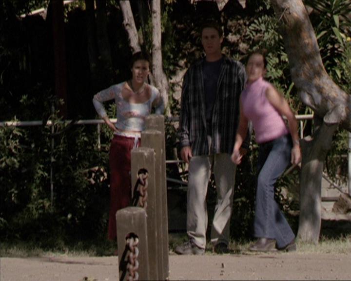 Charmed-Online-dot-net_208P3H202014.jpg