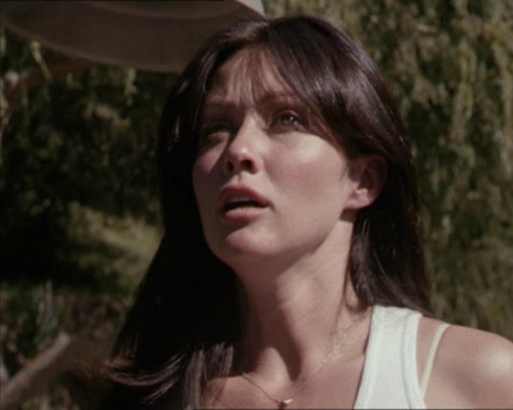 Charmed-Online-dot-net_208P3H202023.jpg