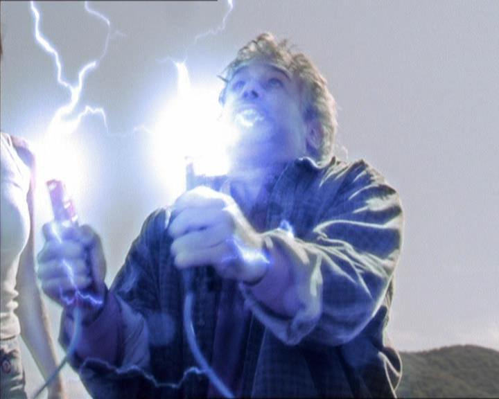 Charmed-Online-dot-net_208P3H202041.jpg