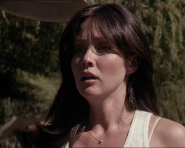 Charmed-Online-dot-net_208P3H202044.jpg