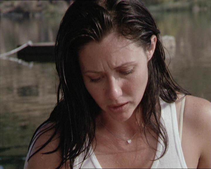 Charmed-Online-dot-net_208P3H202061.jpg