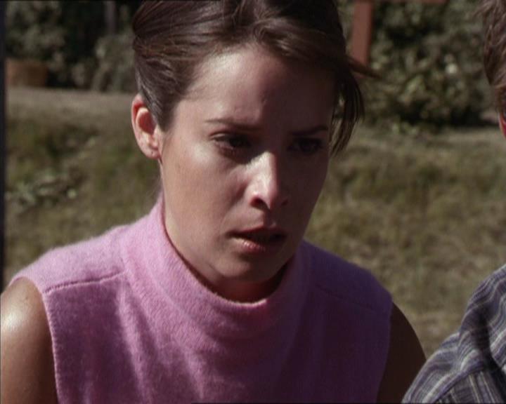 Charmed-Online-dot-net_208P3H202062.jpg