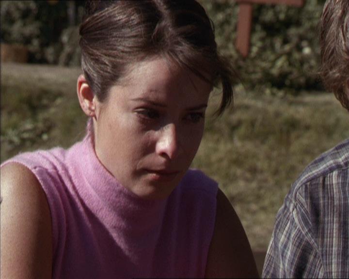Charmed-Online-dot-net_208P3H202084.jpg