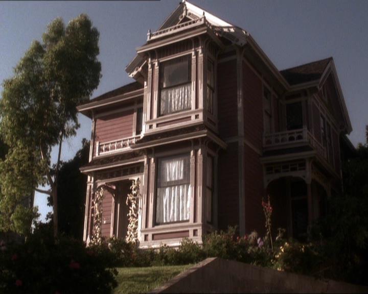 Charmed-Online-dot-net_208P3H202230.jpg