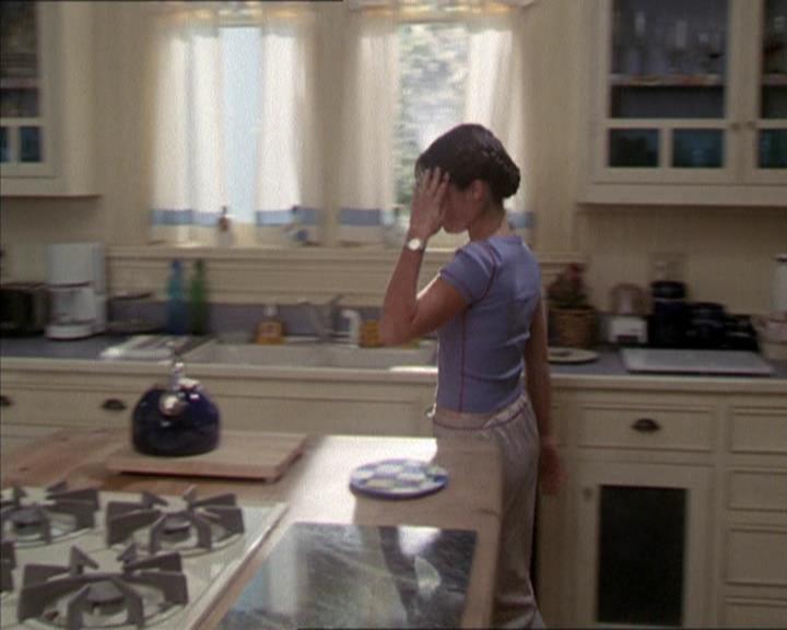 Charmed-Online-dot-net_208P3H202268.jpg