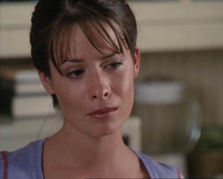 Charmed-Online-dot-net_208P3H202352.jpg