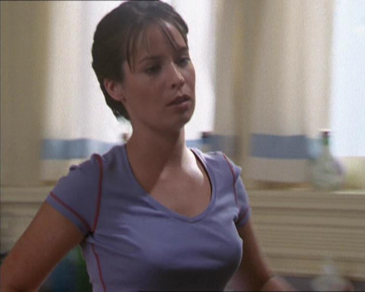 Charmed-Online-dot-net_208P3H202369.jpg