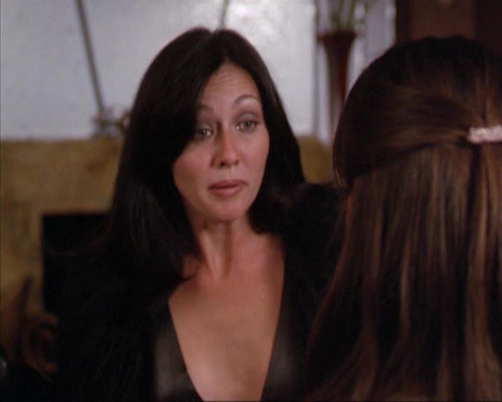 Charmed-Online-dot-net_209MsHellfire0810.jpg
