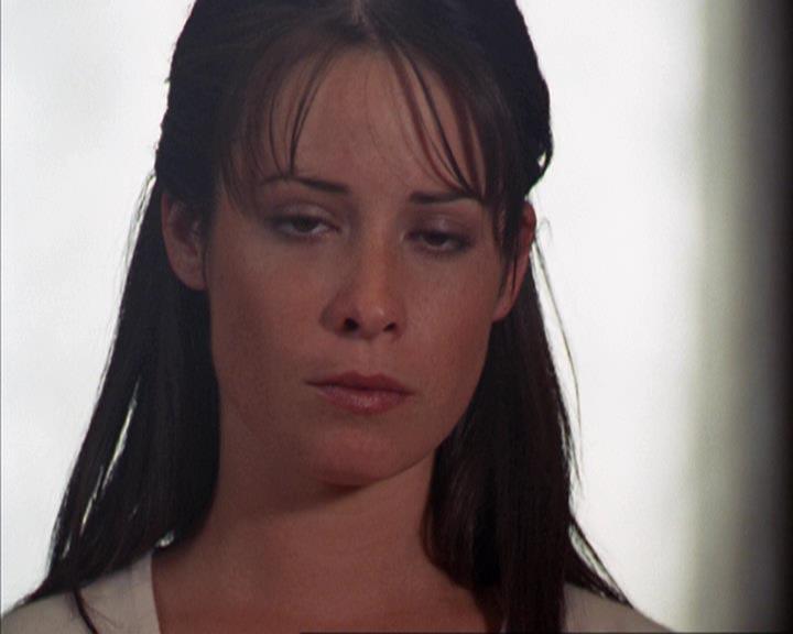Charmed-Online-dot-net_209MsHellfire0875.jpg
