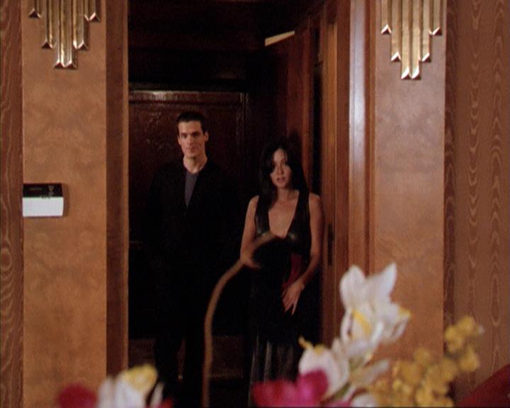 Charmed-Online-dot-net_209MsHellfire1288.jpg
