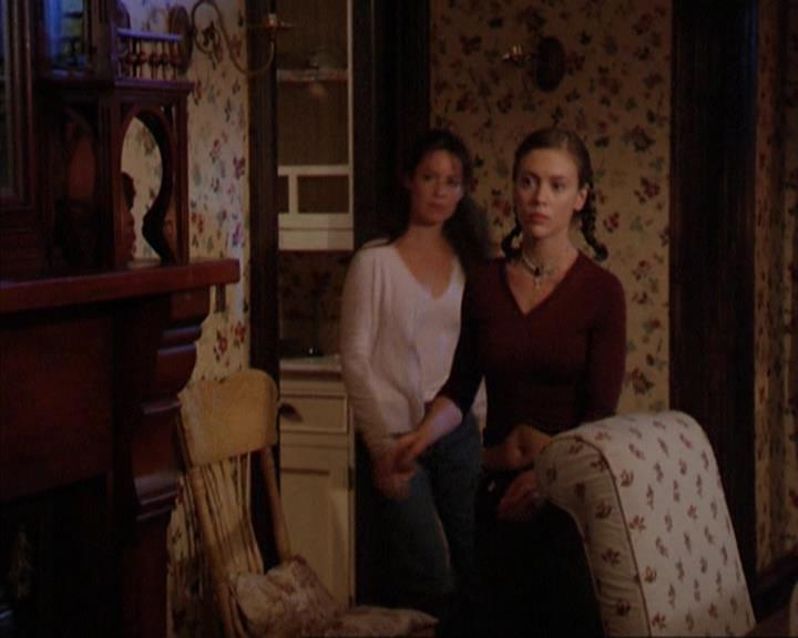 Charmed-Online-dot-net_209MsHellfire1448.jpg