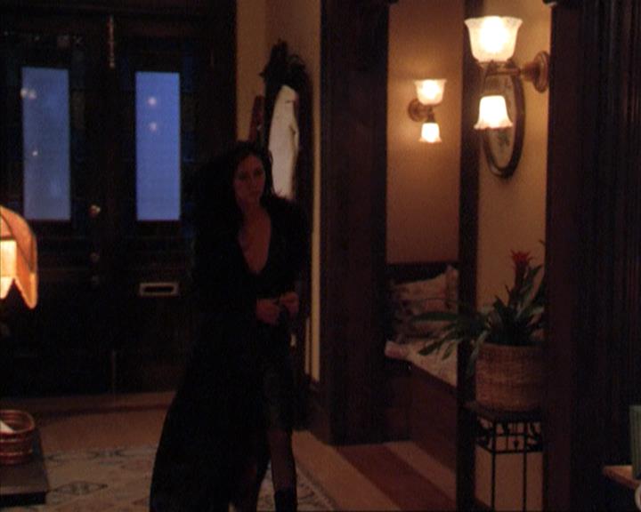 Charmed-Online-dot-net_209MsHellfire1449.jpg