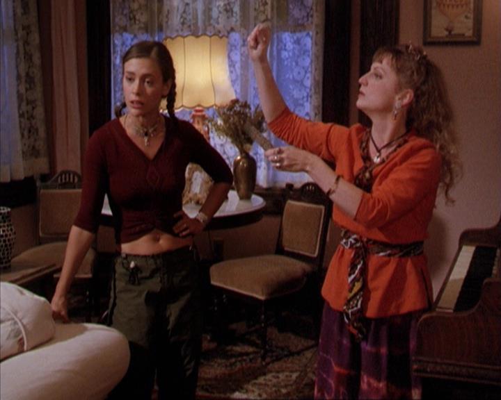 Charmed-Online-dot-net_209MsHellfire1731.jpg