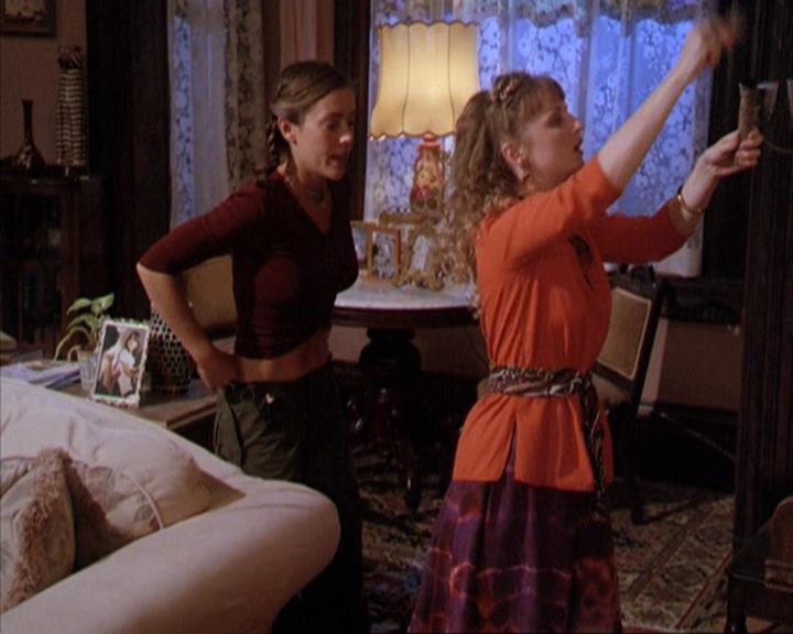 Charmed-Online-dot-net_209MsHellfire1770.jpg