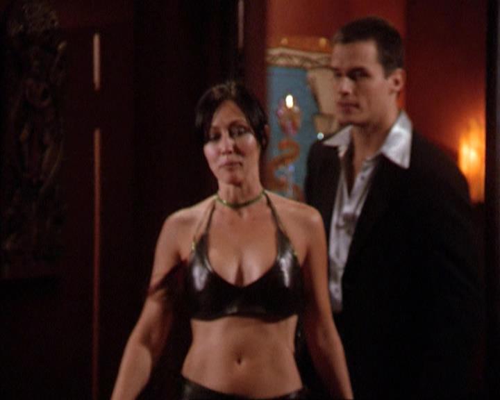 Charmed-Online-dot-net_209MsHellfire1846.jpg