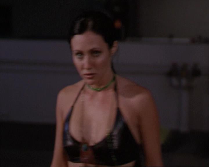 Charmed-Online-dot-net_209MsHellfire2094.jpg