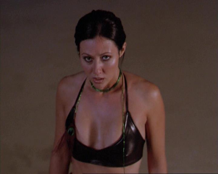 Charmed-Online-dot-net_209MsHellfire2123.jpg