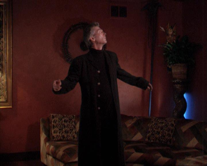 Charmed-Online-dot-net_209MsHellfire2212.jpg