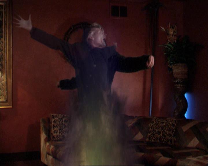 Charmed-Online-dot-net_209MsHellfire2220.jpg