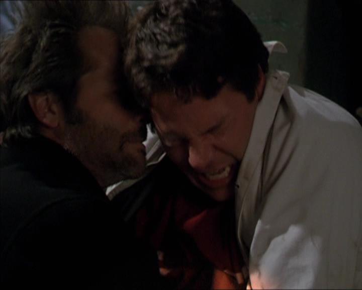 Charmed-Online-dot-210HeartbreakCity0136.jpg