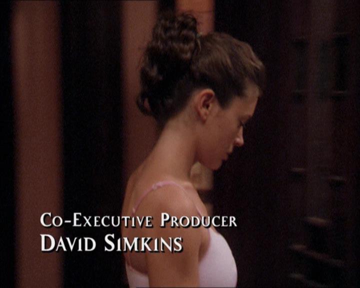 Charmed-Online-dot-210HeartbreakCity0389.jpg