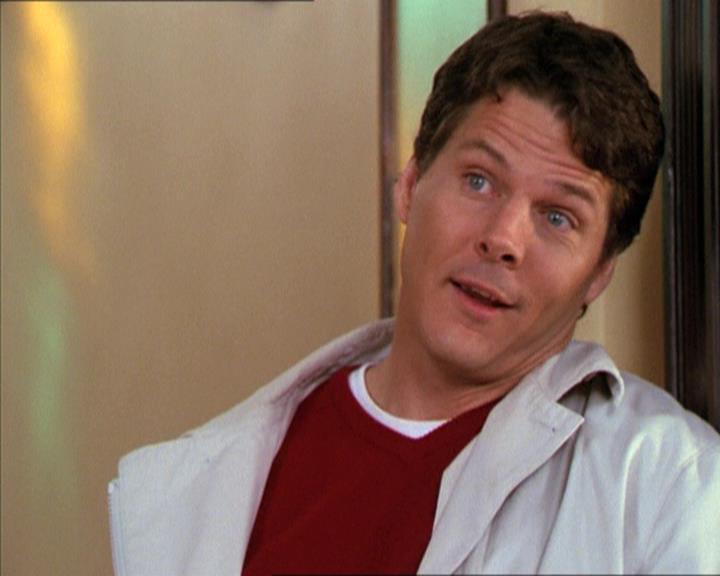 Charmed-Online-dot-210HeartbreakCity0463.jpg