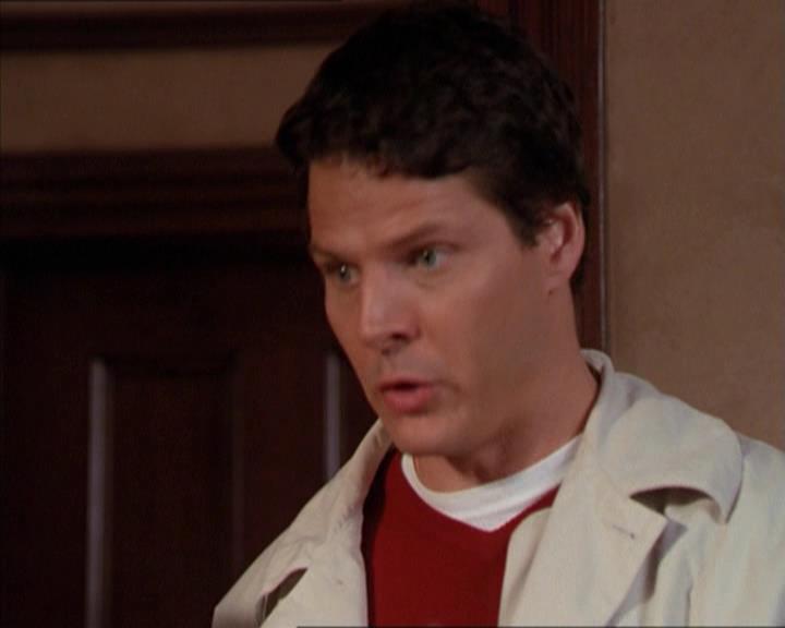 Charmed-Online-dot-210HeartbreakCity0532.jpg