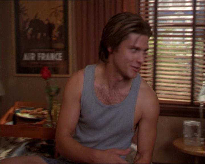 Charmed-Online-dot-210HeartbreakCity0578.jpg