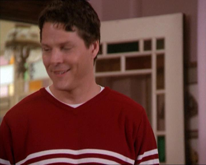 Charmed-Online-dot-210HeartbreakCity0668.jpg