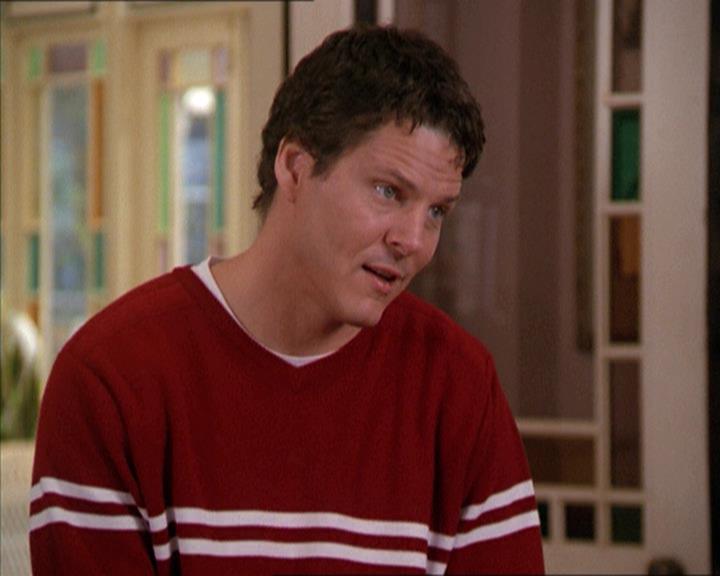 Charmed-Online-dot-210HeartbreakCity0678.jpg